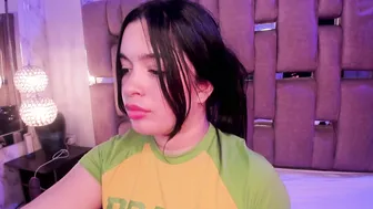 Kateleeh_ latina 12-Apr-26
