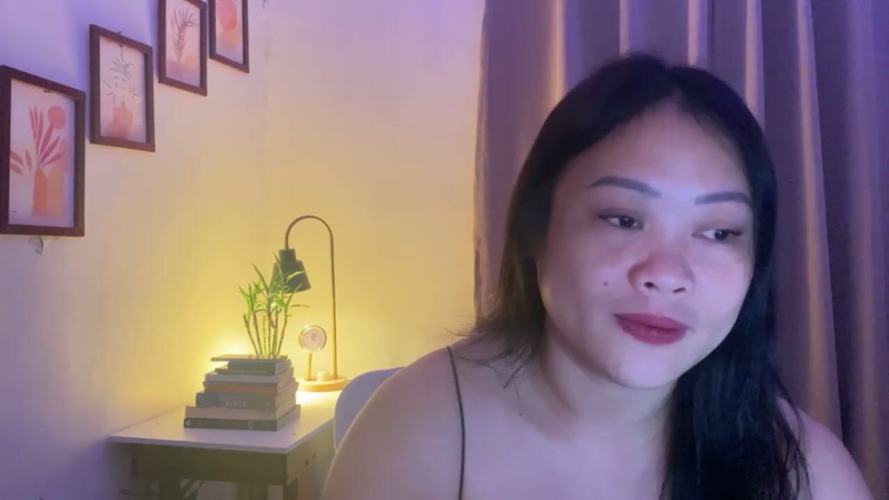 Sweetestsmile_ sex chat cam (04-12-2026)