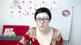emilyl0vee nude 04-15-2026