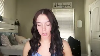 Alyydanielle on live cam 15-Apr-26