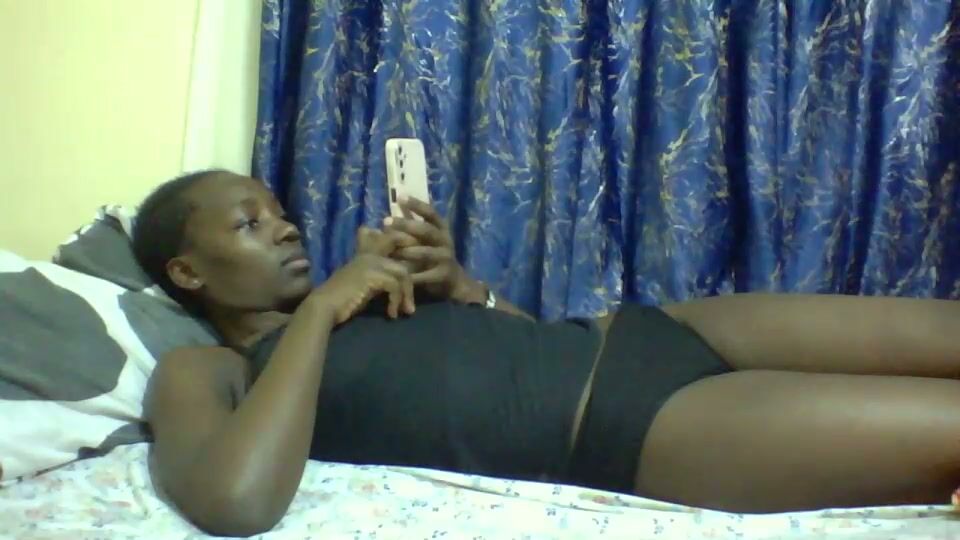 Lunah_kitty live cam show 04/14/2026