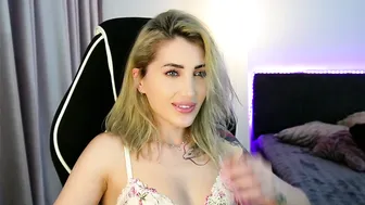 tweety_twist recorded nude video 906644