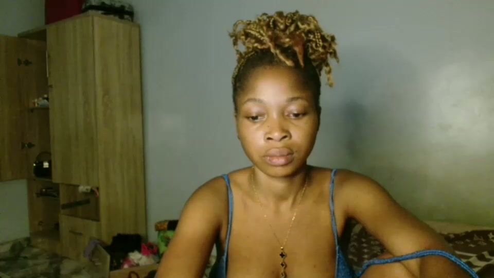 Urflirtydoll chat xxx 04-13-2026