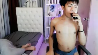 davincihugecock femboy xxx porn cam