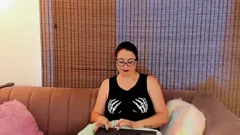 Ariana_cross_ squirt - 04-13-2026