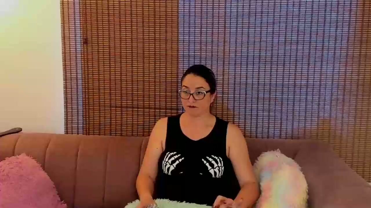 Ariana_cross_ squirt - 04-13-2026