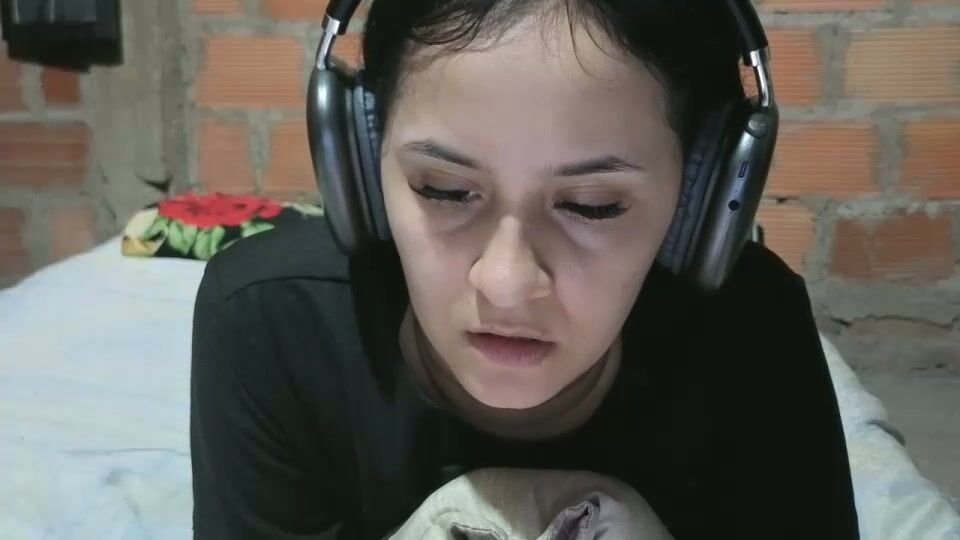Aitana23_ chat sex cam (04-15-2026)