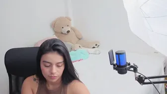 valerihouse video (04-14-2026)
