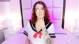 miawinx cam show (04-15-2026)