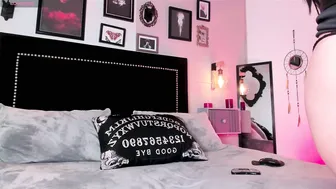 Ninaevanss 04/15/2026 nude cam video