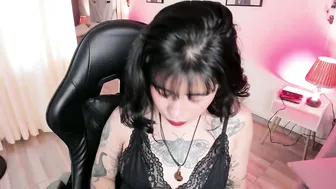 flower_smith_ cam chat 15-Apr-26