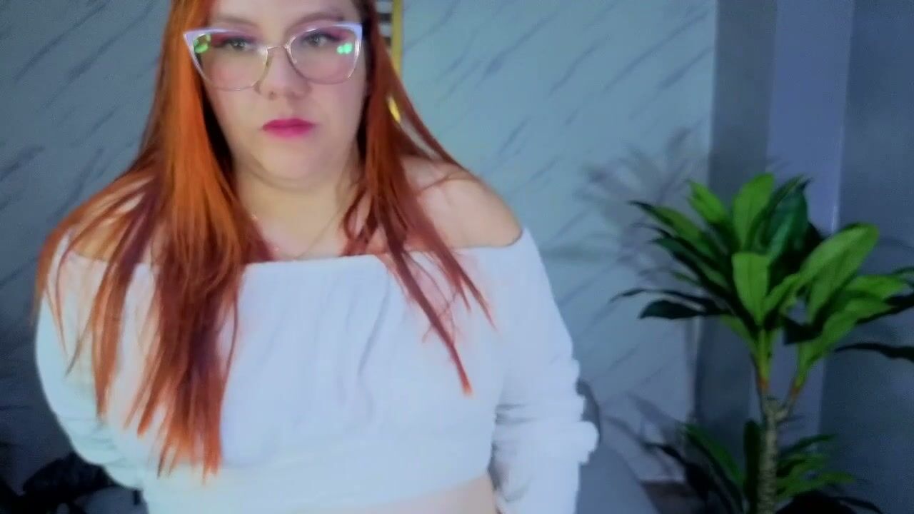 Tezzaniut_t amateur cam show 04-17-2026