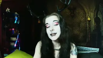 seraphinmunster webcam chat 04-17-2026