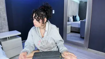 kathegomez_ chat sex cam 17-Apr-2026