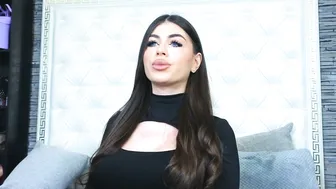 Rosevanessa findom - 04-17-2026
