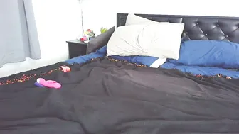 peachesncream0303 nude chat (04/17/2026)