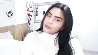 mariavex posing on cam 18-Apr-2026