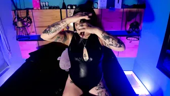 chloaellenn recorded nude video 913792