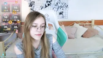 layriantavee recorded nude video 914147