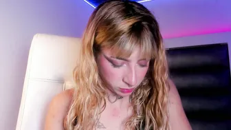 Hellen__smith_ stream - (04-19-2026)