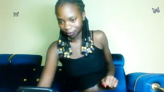 Cutie_plush webcam chat 19 April 2026