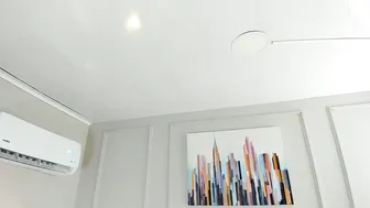 mia_kisses2