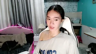 innocent_reign69 smalltits cam girl chat