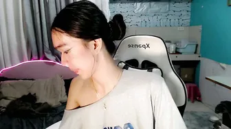 innocent_reign69 smalltits cam girl chat