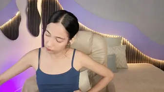 hot_little_bunny 04/20/2026