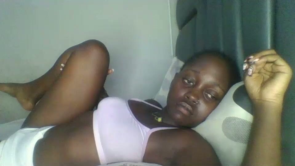 hornybella84 04/20/2026 ebony
