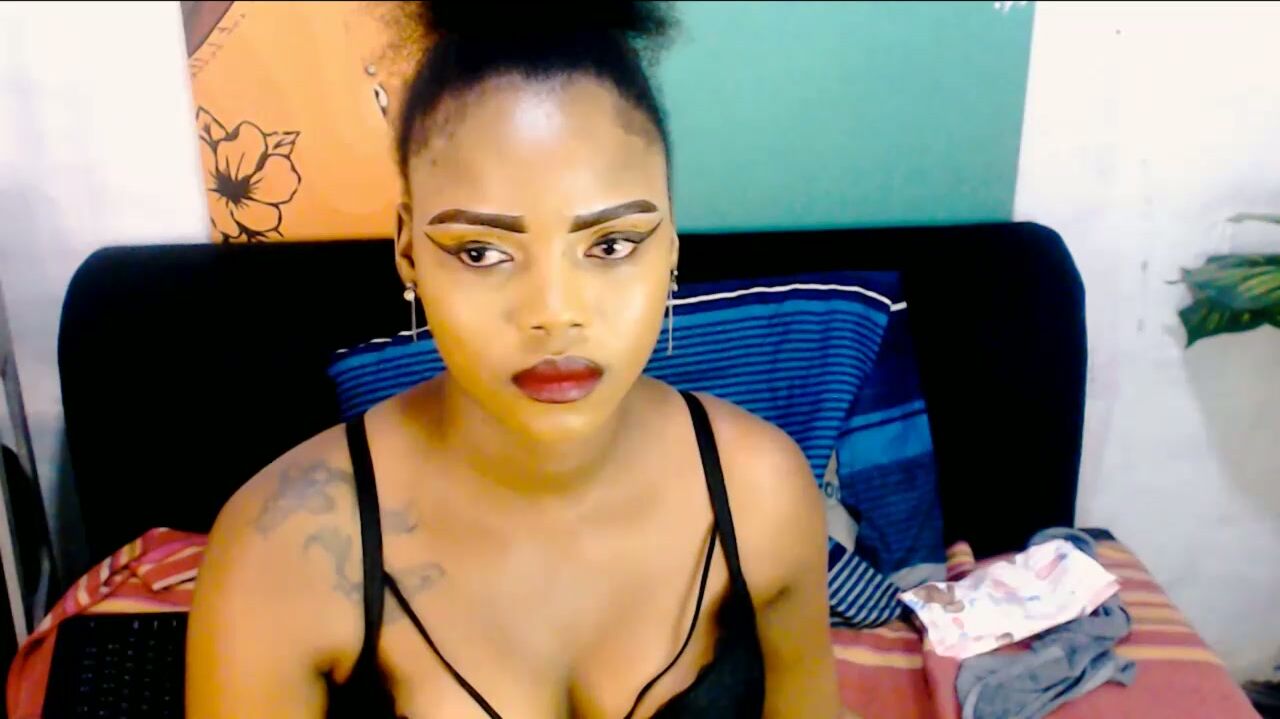 tyrabangz on webcam horny amateur video