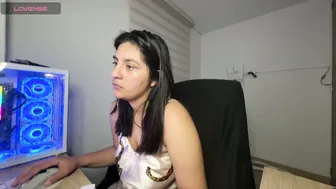Cloe_small08 camvideo 04-21-2026