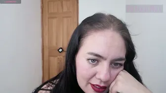 Velournyx on live cam 21 April 2026
