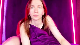Hannavanilla webcam show 04/21/2026