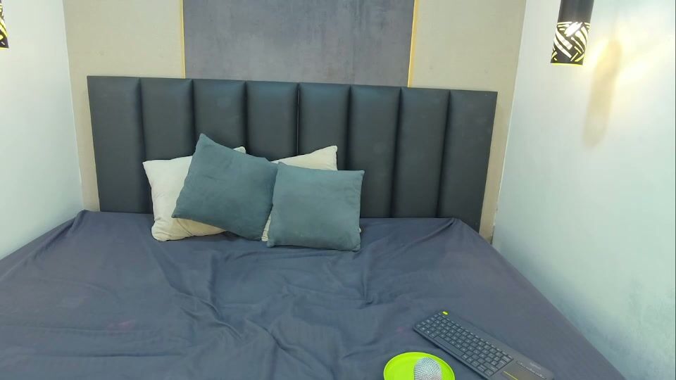 ahslyevans__ 18 sex chat cam