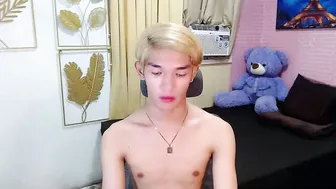 urasian_john20 recorded nude video 920895