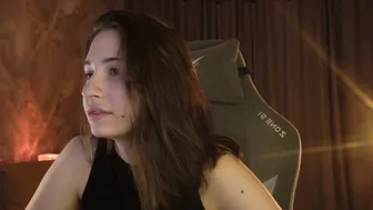 luntiki hot cam video (04-22-2026)