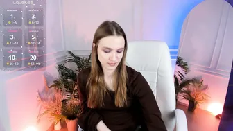 C_moonie_ bigass show