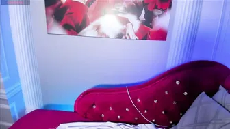 Leah_naughty4u (04/22/2026)