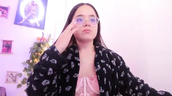 sweet_model21 smalltits - 04-22-2026