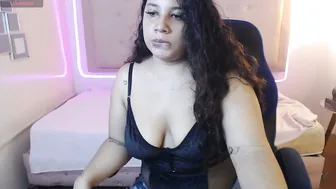 zoe_lov curvy (04-22-2026)
