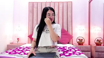 chloeashfoord bigass hot webcam video