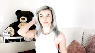 Alyblonde bigtits 23 April 2026