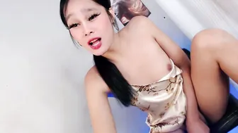 Slutnextdoor28 04/23/2026