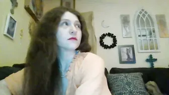 queencrimsonlvx recorded nude video 927537