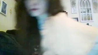 queencrimsonlvx squirt 04/24/2026