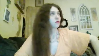 queencrimsonlvx recorded nude video 927537