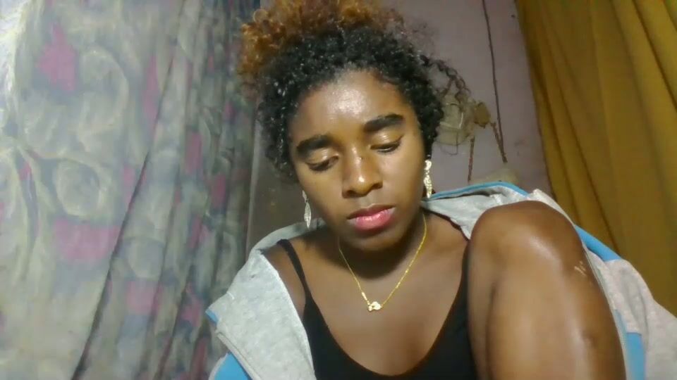Elina981 amateur cam show 24-Apr-26