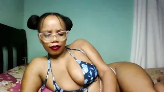 pretty_zara 04-25-2026 curvy