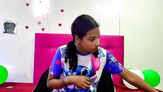 Ellie_cute7 teen webcam show